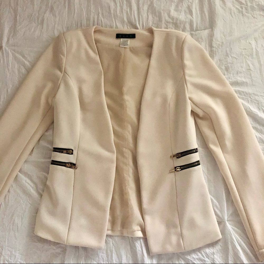 White créame blazer